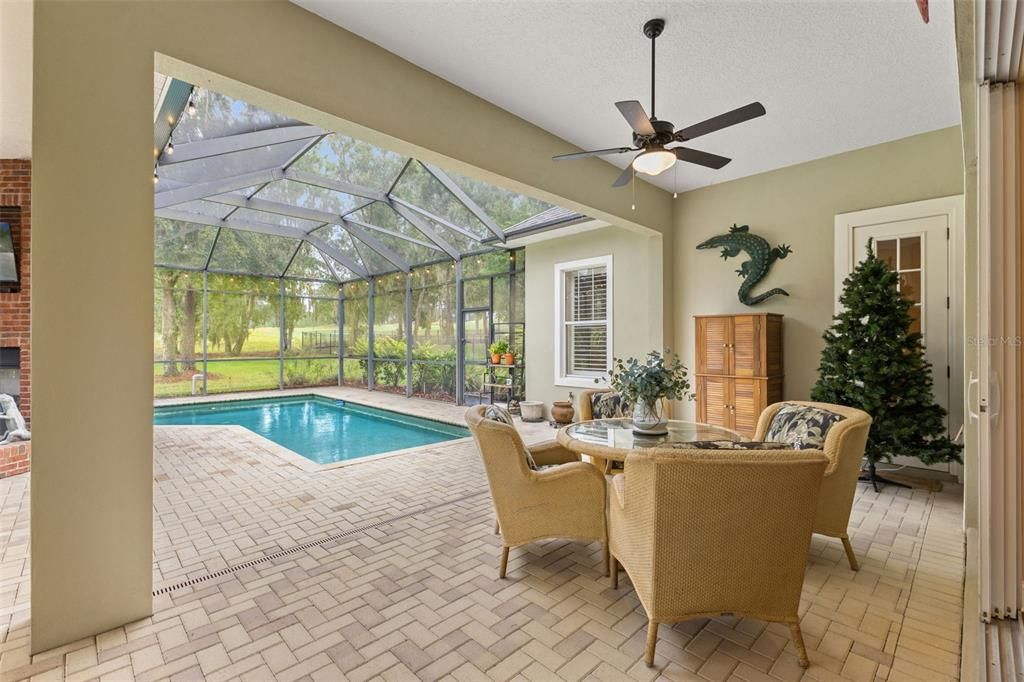 For Sale: $629,000 (3 beds, 3 baths, 2507 Square Feet)