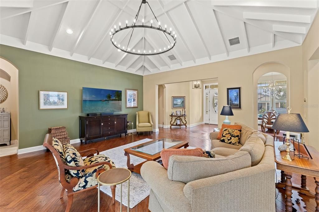 For Sale: $629,000 (3 beds, 3 baths, 2507 Square Feet)