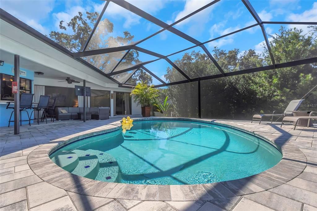 Active With Contract: $649,000 (3 beds, 2 baths, 2421 Square Feet)