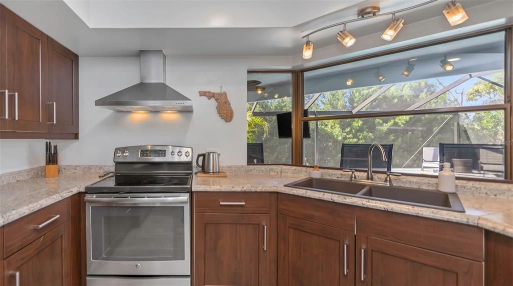 Active With Contract: $649,000 (3 beds, 2 baths, 2421 Square Feet)