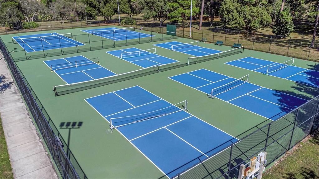 Active With Contract: $649,000 (3 beds, 2 baths, 2421 Square Feet)