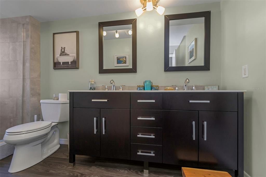 Active With Contract: $649,000 (3 beds, 2 baths, 2421 Square Feet)