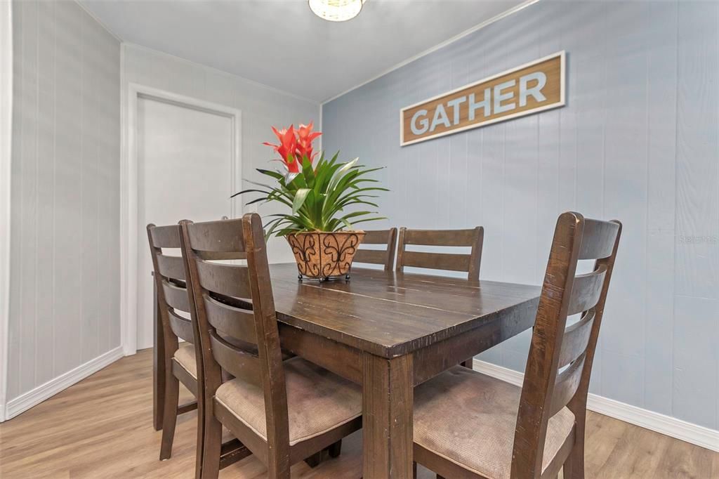 Active With Contract: $649,000 (3 beds, 2 baths, 2421 Square Feet)