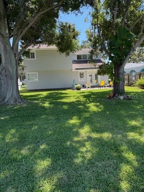 合同活跃: $425,000 (3 贝兹, 2 浴室, 1332 平方英尺)