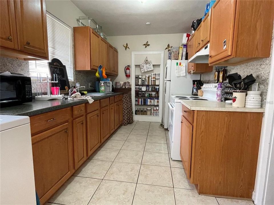 Active With Contract: $350,000 (4 beds, 0 baths, 2027 Square Feet)