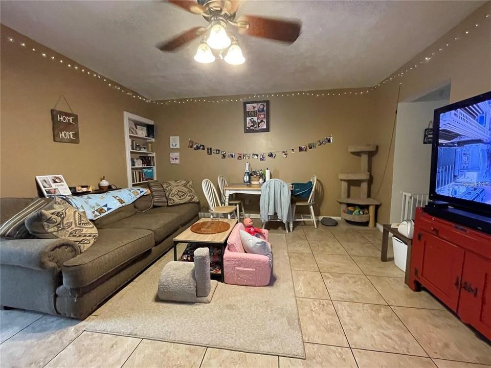 Active With Contract: $350,000 (4 beds, 0 baths, 2027 Square Feet)