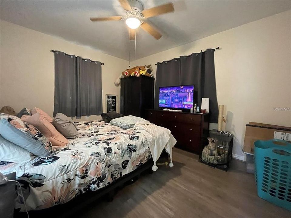 Active With Contract: $350,000 (4 beds, 0 baths, 2027 Square Feet)