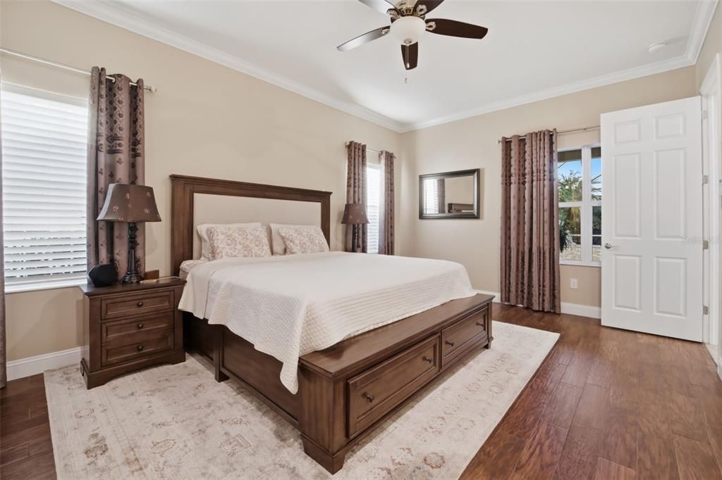 待售: $949,000 (5 贝兹, 4 浴室, 3707 平方英尺)