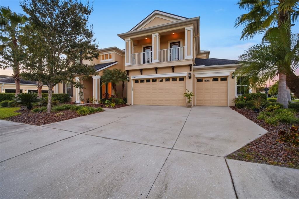 待售: $949,000 (5 贝兹, 4 浴室, 3707 平方英尺)