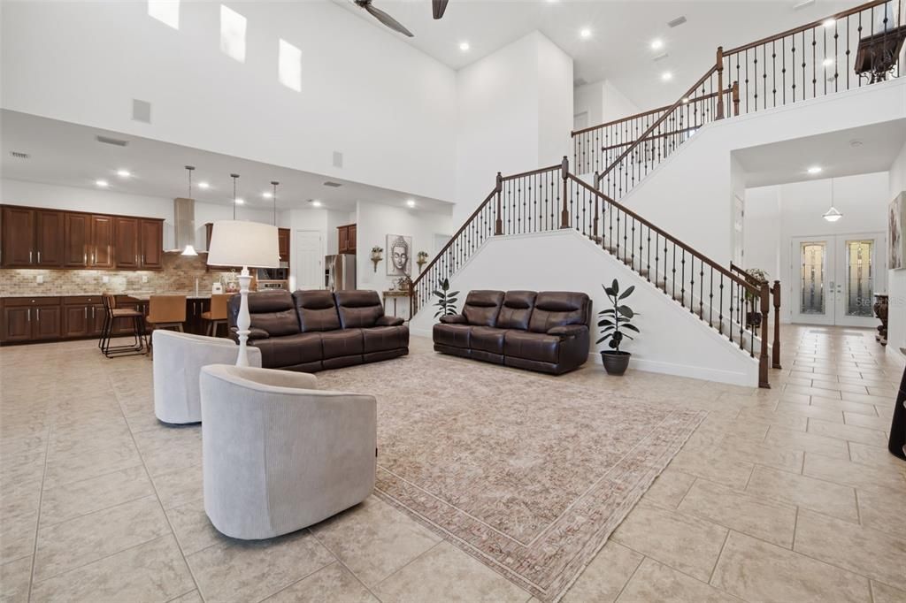 待售: $949,000 (5 贝兹, 4 浴室, 3707 平方英尺)