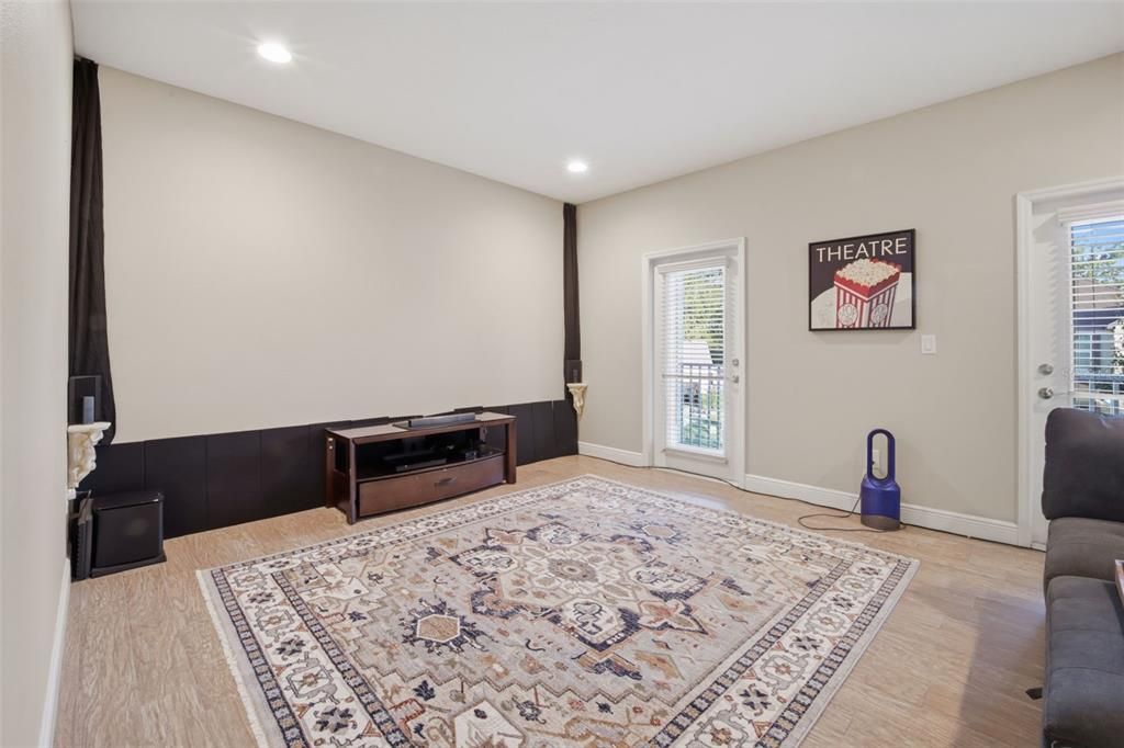 待售: $949,000 (5 贝兹, 4 浴室, 3707 平方英尺)