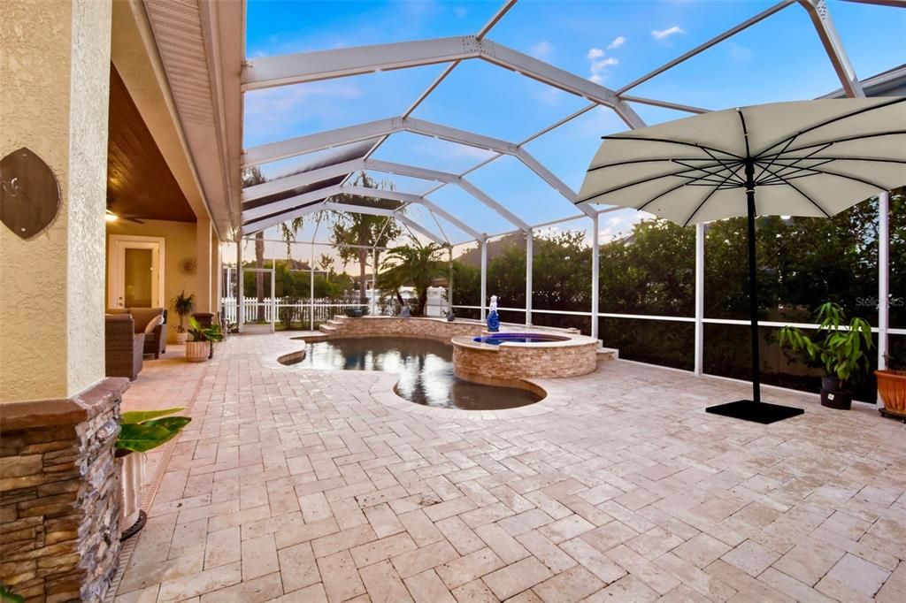 待售: $949,000 (5 贝兹, 4 浴室, 3707 平方英尺)