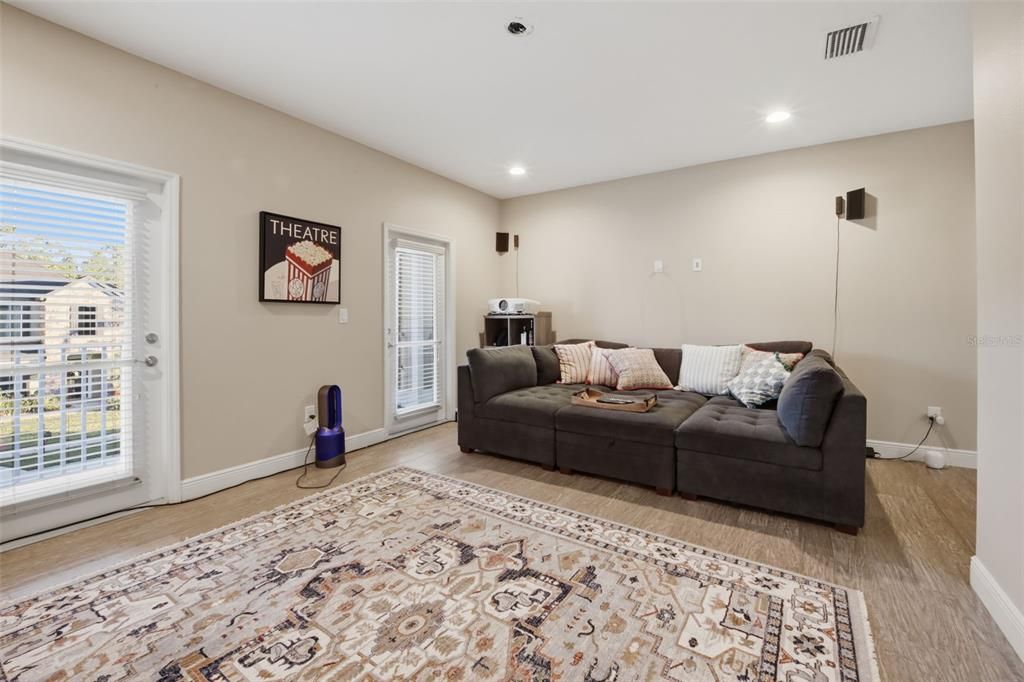 待售: $949,000 (5 贝兹, 4 浴室, 3707 平方英尺)