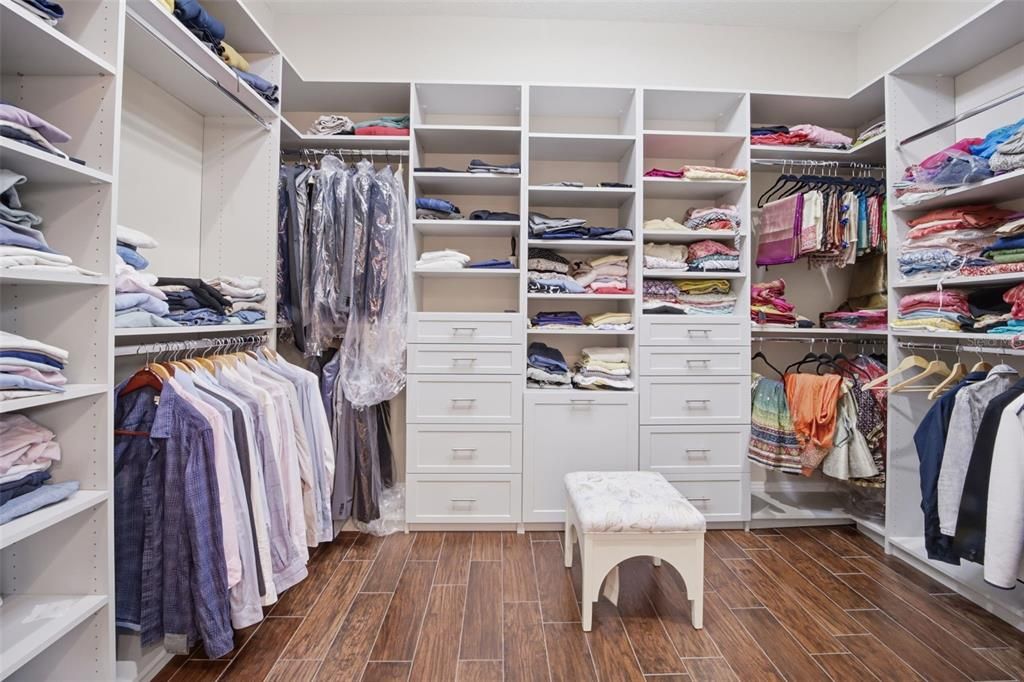 待售: $949,000 (5 贝兹, 4 浴室, 3707 平方英尺)