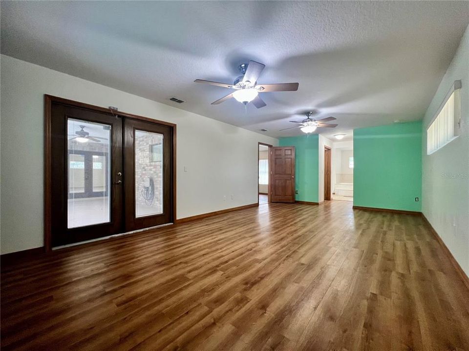 出租: $3,500 (3 贝兹, 2 浴室, 2172 平方英尺)