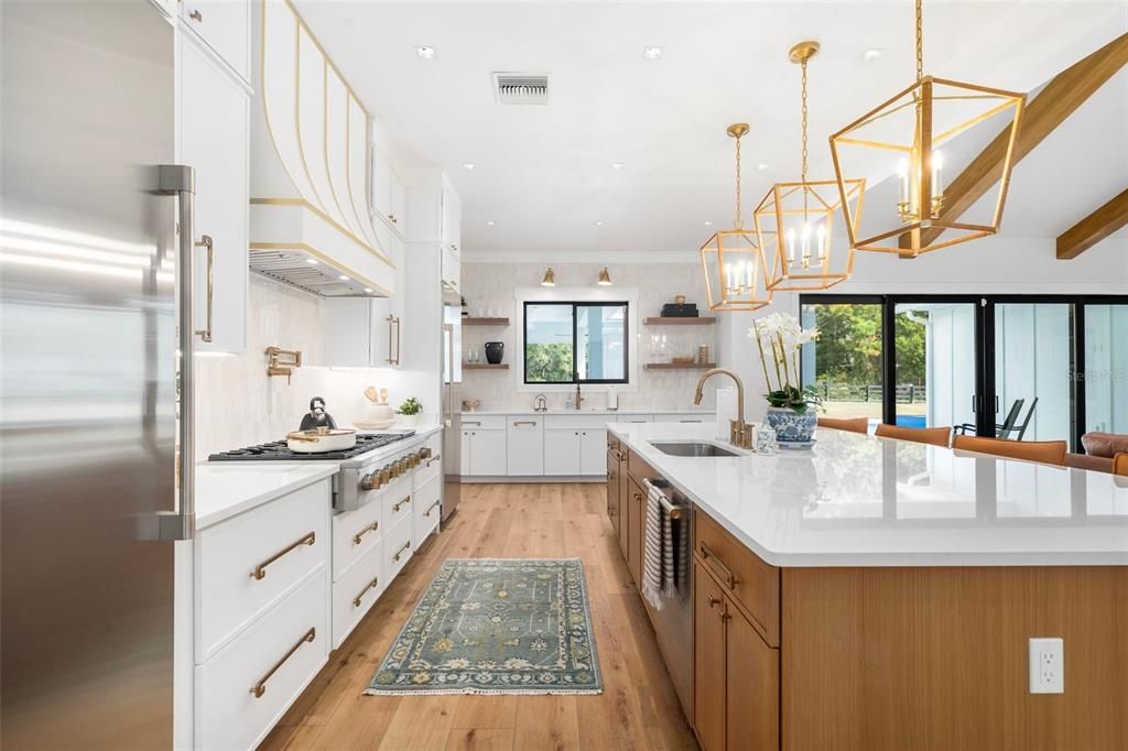 For Sale: $1,795,000 (4 beds, 3 baths, 3913 Square Feet)