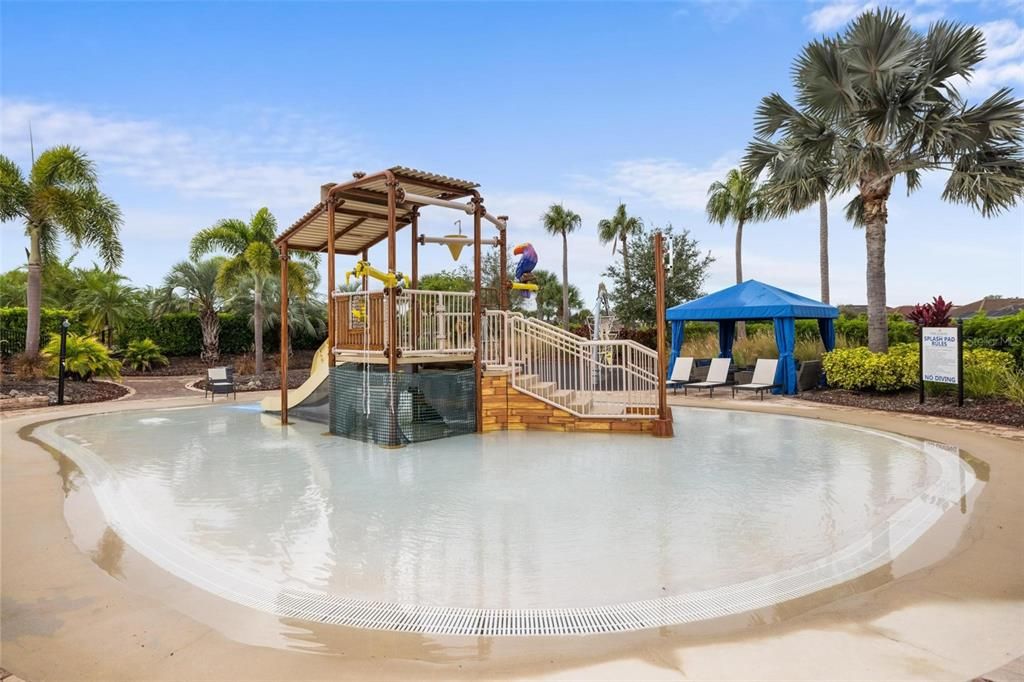 Activo con contrato: $749,000 (3 camas, 2 baños, 1918 Pies cuadrados)