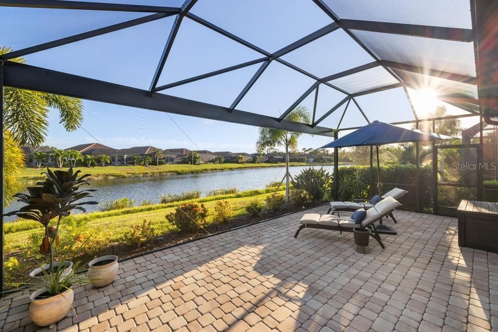 Activo con contrato: $749,000 (3 camas, 2 baños, 1918 Pies cuadrados)