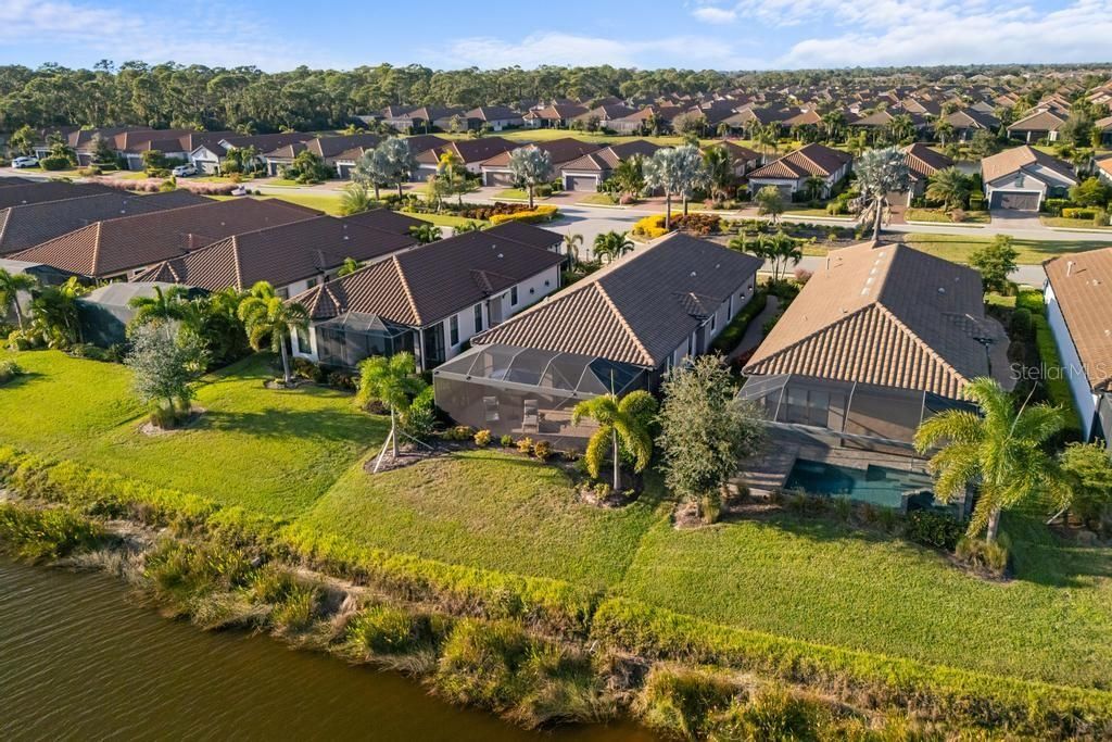 Activo con contrato: $749,000 (3 camas, 2 baños, 1918 Pies cuadrados)