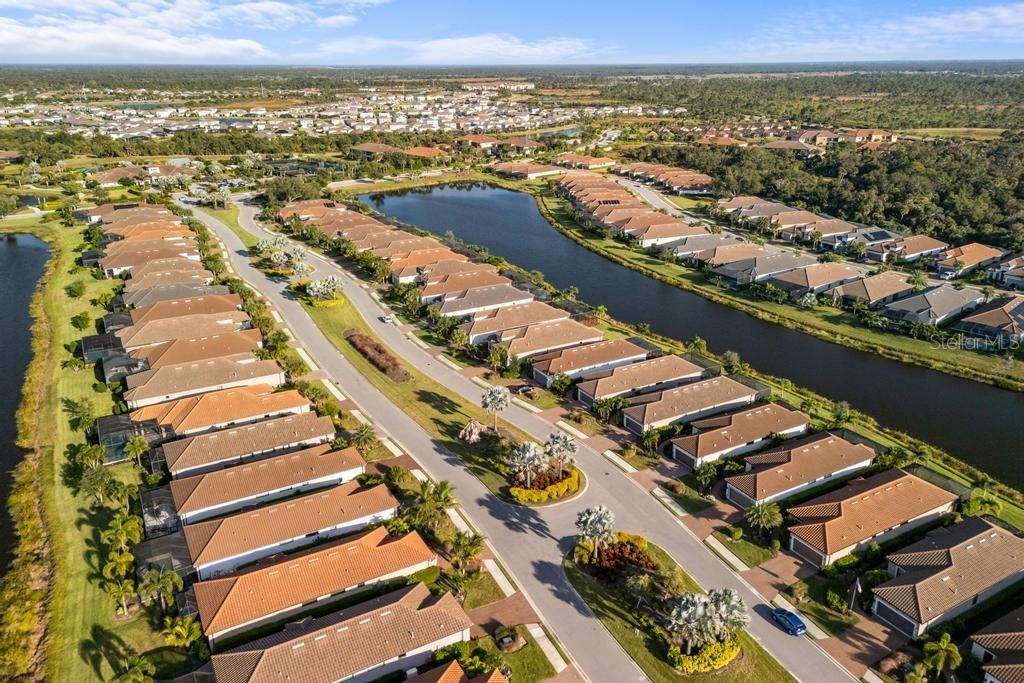 Activo con contrato: $749,000 (3 camas, 2 baños, 1918 Pies cuadrados)