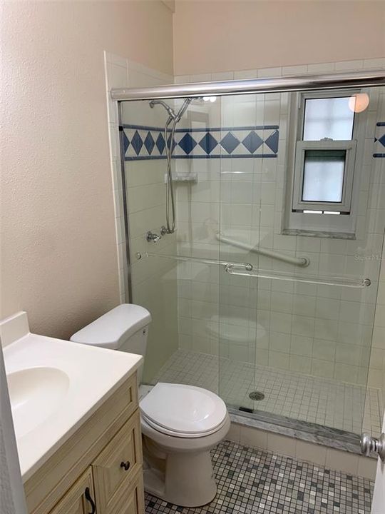 В аренду: $2,000 (3 спален, 1 ванн, 1053 Квадратных фут)