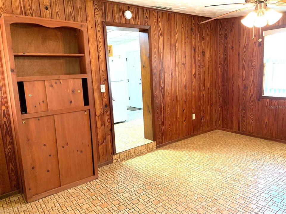 В аренду: $2,000 (3 спален, 1 ванн, 1053 Квадратных фут)