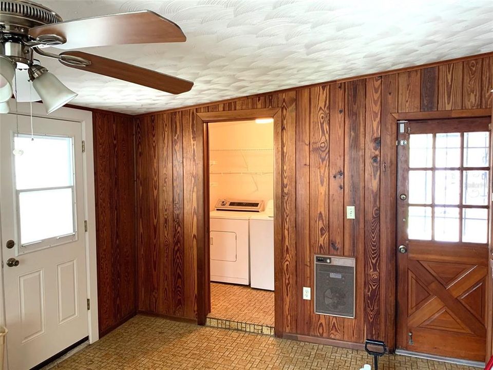 В аренду: $2,000 (3 спален, 1 ванн, 1053 Квадратных фут)