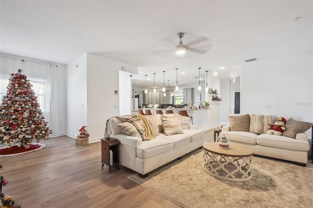 For Sale: $744,999 (4 beds, 2 baths, 3593 Square Feet)