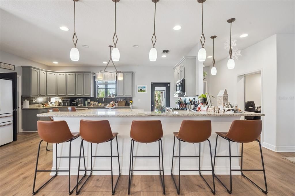 For Sale: $744,999 (4 beds, 2 baths, 3593 Square Feet)