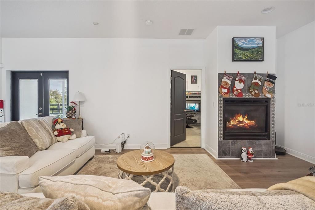 For Sale: $744,999 (4 beds, 2 baths, 3593 Square Feet)