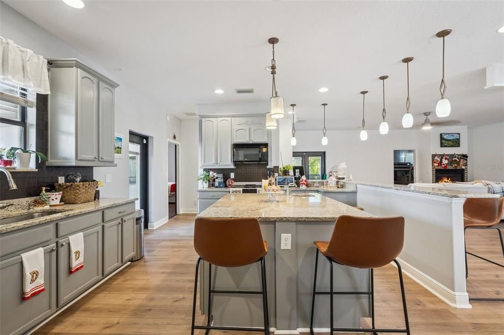 For Sale: $744,999 (4 beds, 2 baths, 3593 Square Feet)