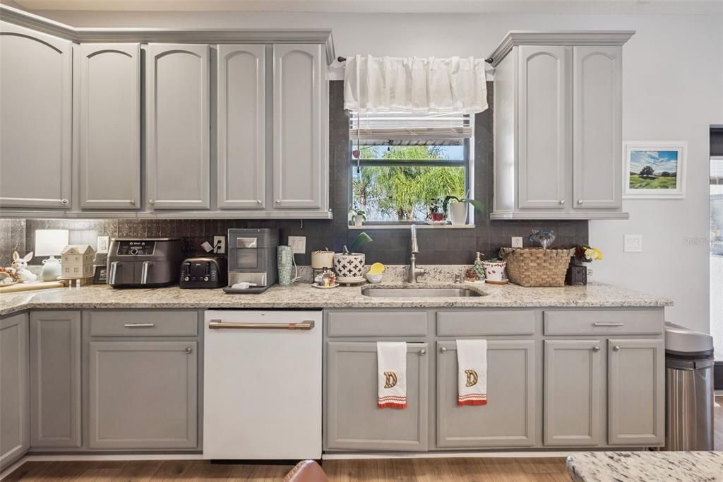 For Sale: $744,999 (4 beds, 2 baths, 3593 Square Feet)