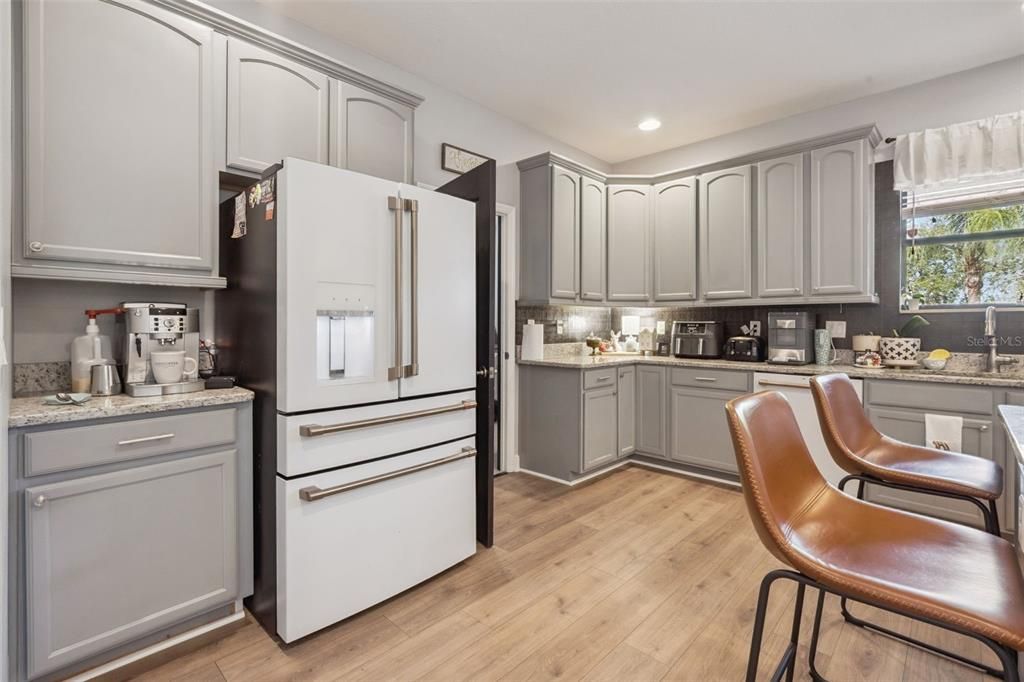 For Sale: $744,999 (4 beds, 2 baths, 3593 Square Feet)