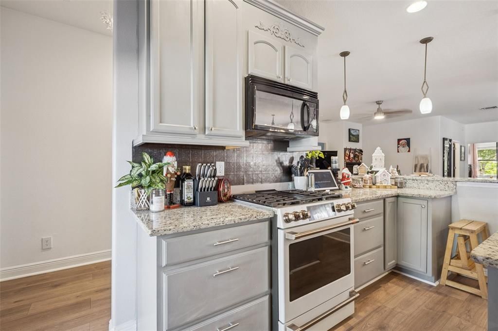 For Sale: $744,999 (4 beds, 2 baths, 3593 Square Feet)