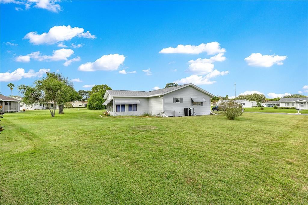 На продажу: $234,000 (2 спален, 2 ванн, 1473 Квадратных фут)