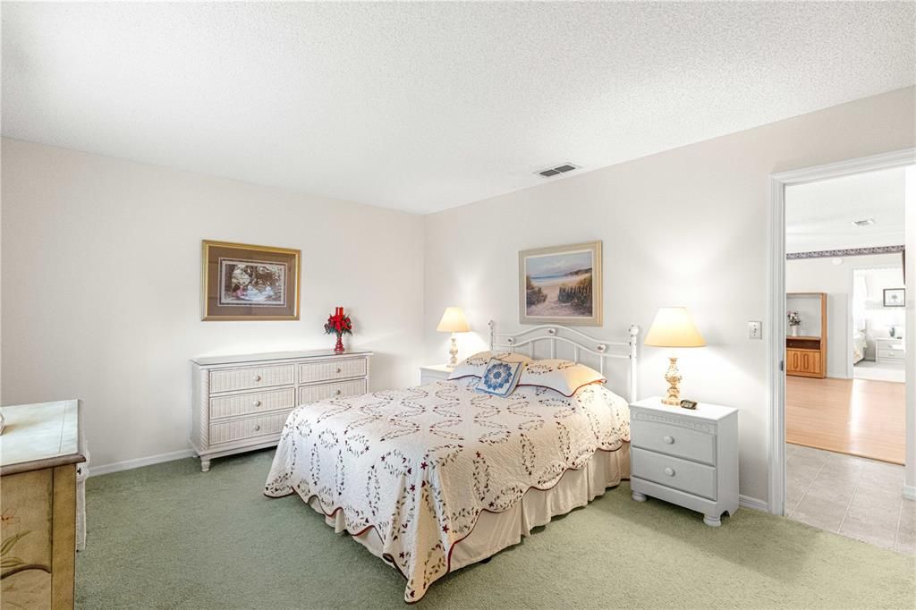 На продажу: $234,000 (2 спален, 2 ванн, 1473 Квадратных фут)