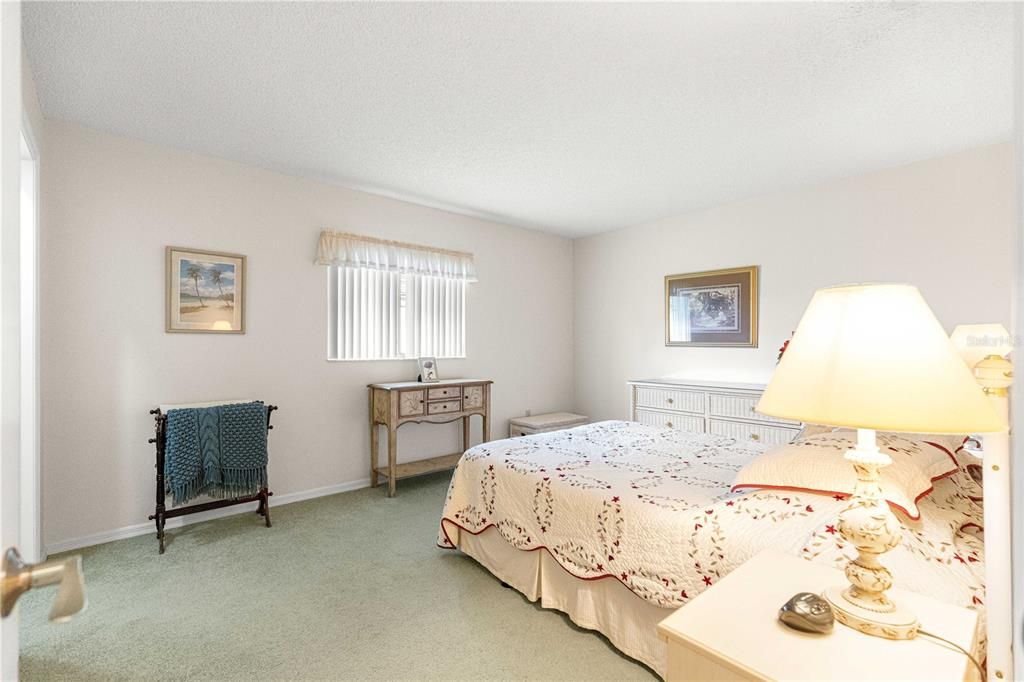 На продажу: $234,000 (2 спален, 2 ванн, 1473 Квадратных фут)