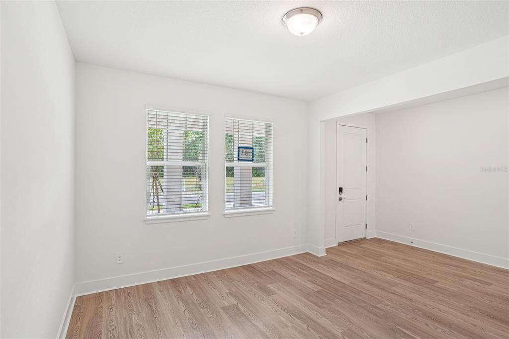 For Sale: $506,990 (5 beds, 4 baths, 3000 Square Feet)