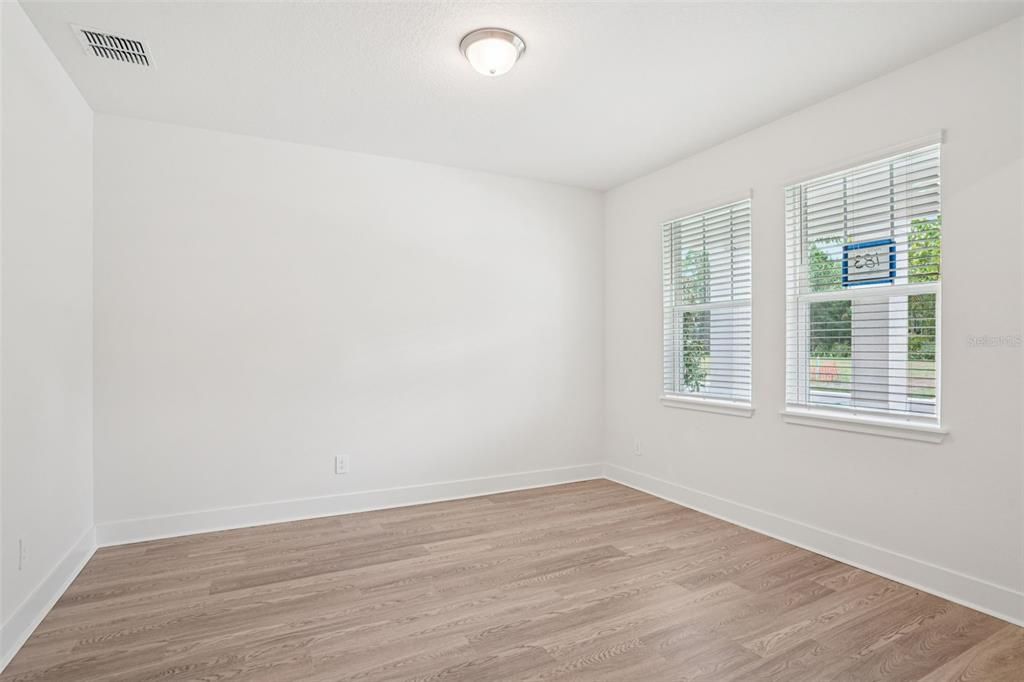 For Sale: $506,990 (5 beds, 4 baths, 3000 Square Feet)