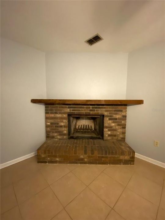 В аренду: $1,800 (3 спален, 2 ванн, 1297 Квадратных фут)