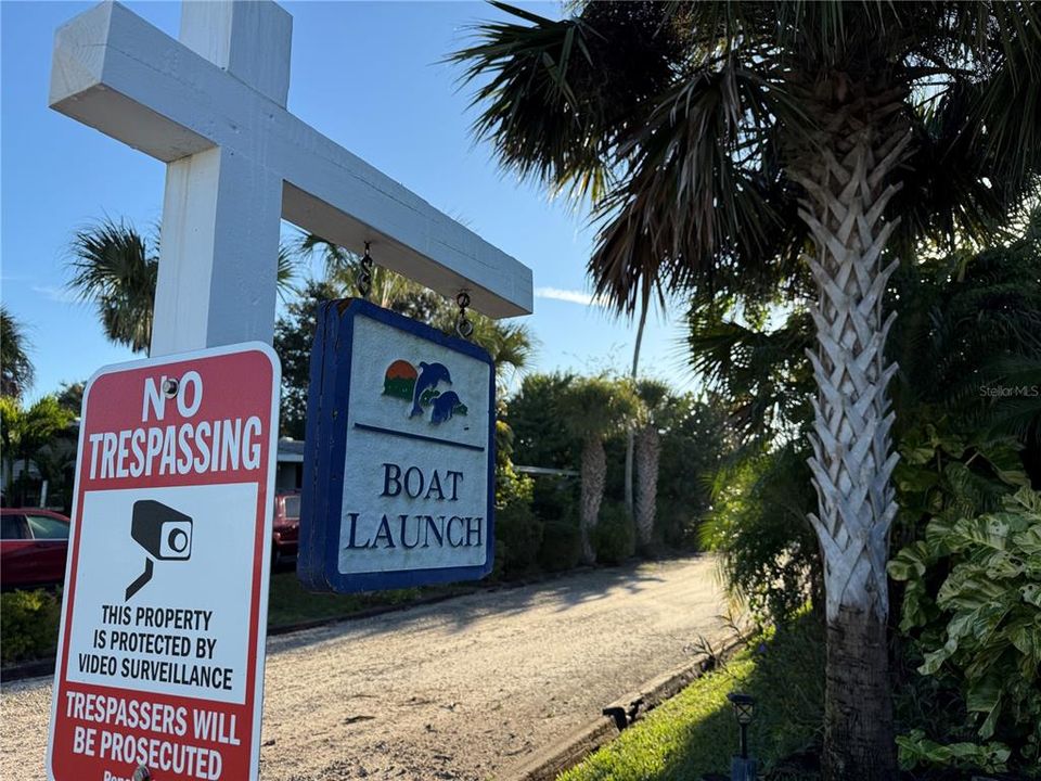 For Sale: $275,000 (3 beds, 2 baths, 1810 Square Feet)