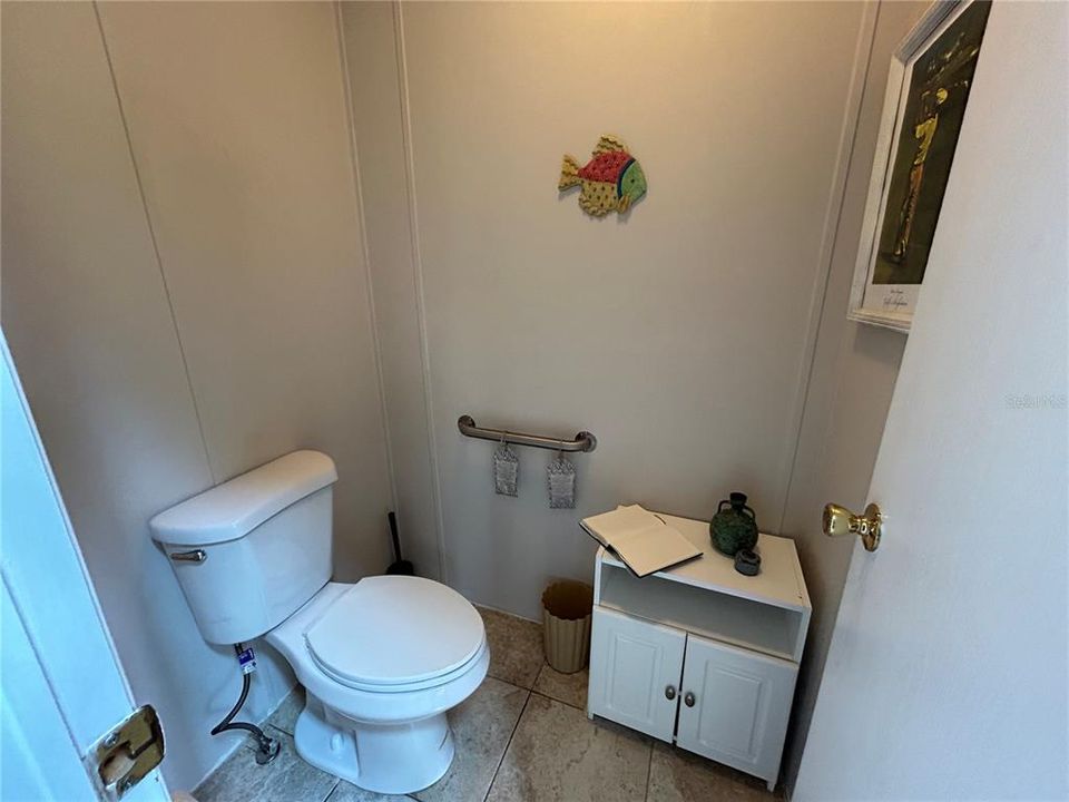 For Sale: $275,000 (3 beds, 2 baths, 1810 Square Feet)