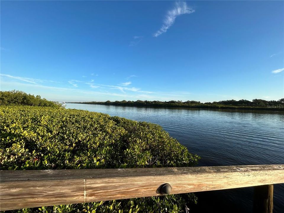 For Sale: $275,000 (3 beds, 2 baths, 1810 Square Feet)