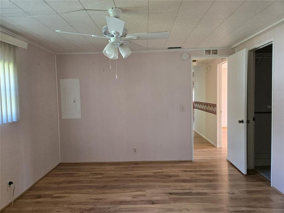 For Sale: $115,000 (2 beds, 2 baths, 1676 Square Feet)