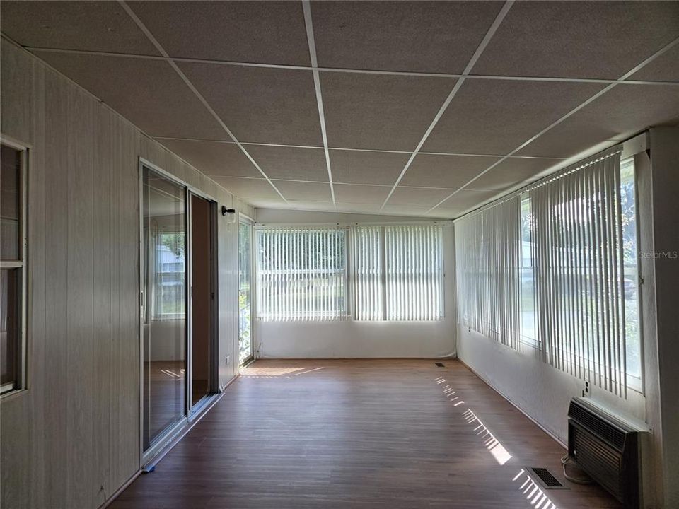 For Sale: $115,000 (2 beds, 2 baths, 1676 Square Feet)