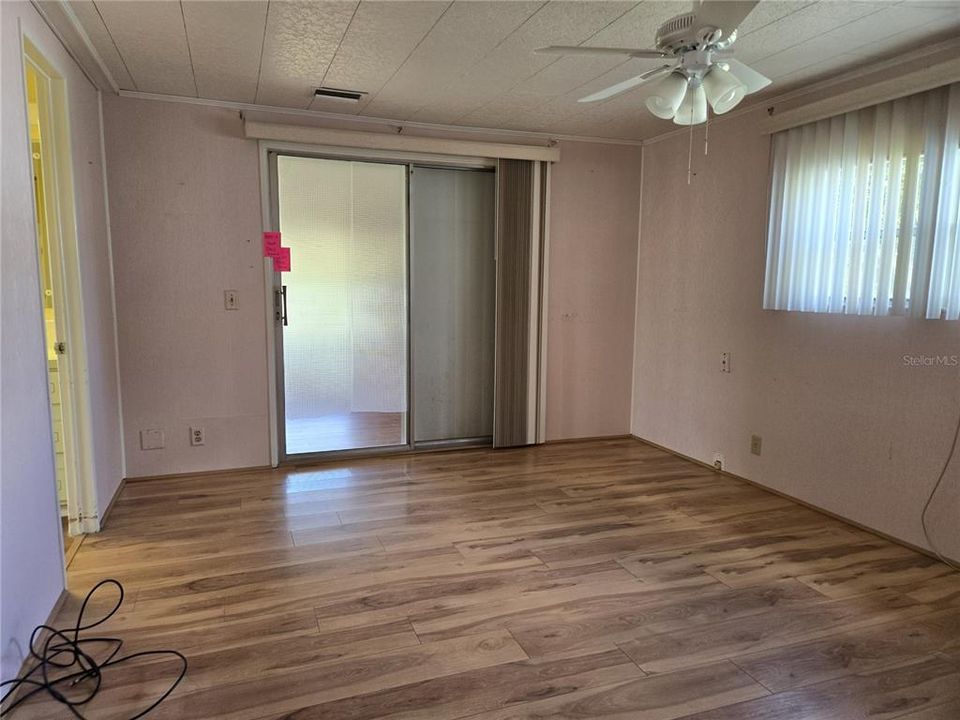 For Sale: $115,000 (2 beds, 2 baths, 1676 Square Feet)