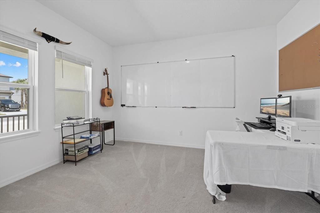 Active With Contract: $1,175,000 (7 beds, 4 baths, 4838 Square Feet)