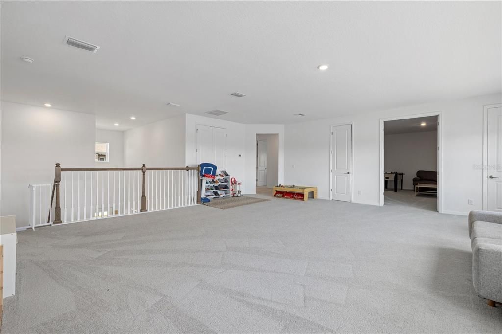 Active With Contract: $1,175,000 (7 beds, 4 baths, 4838 Square Feet)