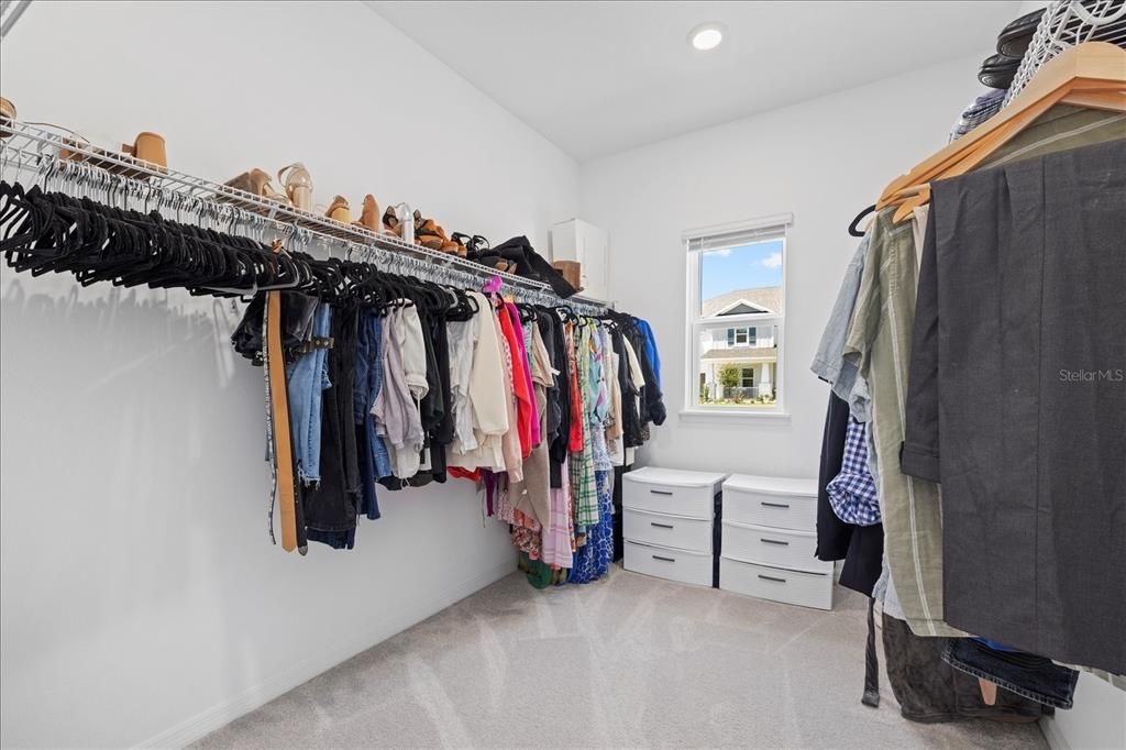 Active With Contract: $1,175,000 (7 beds, 4 baths, 4838 Square Feet)