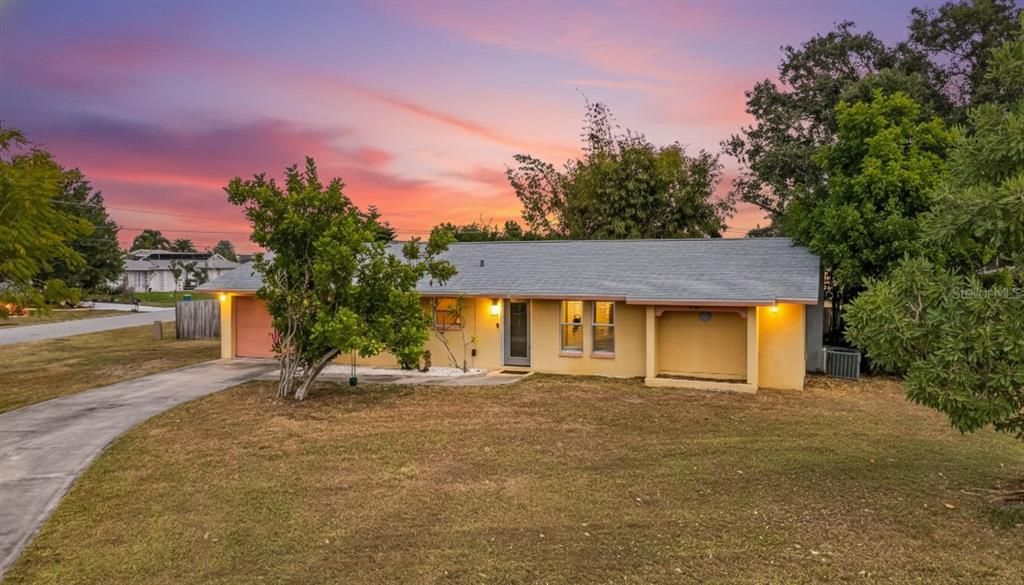 En Venta: $215,000 (2 camas, 2 baños, 1200 Pies cuadrados)